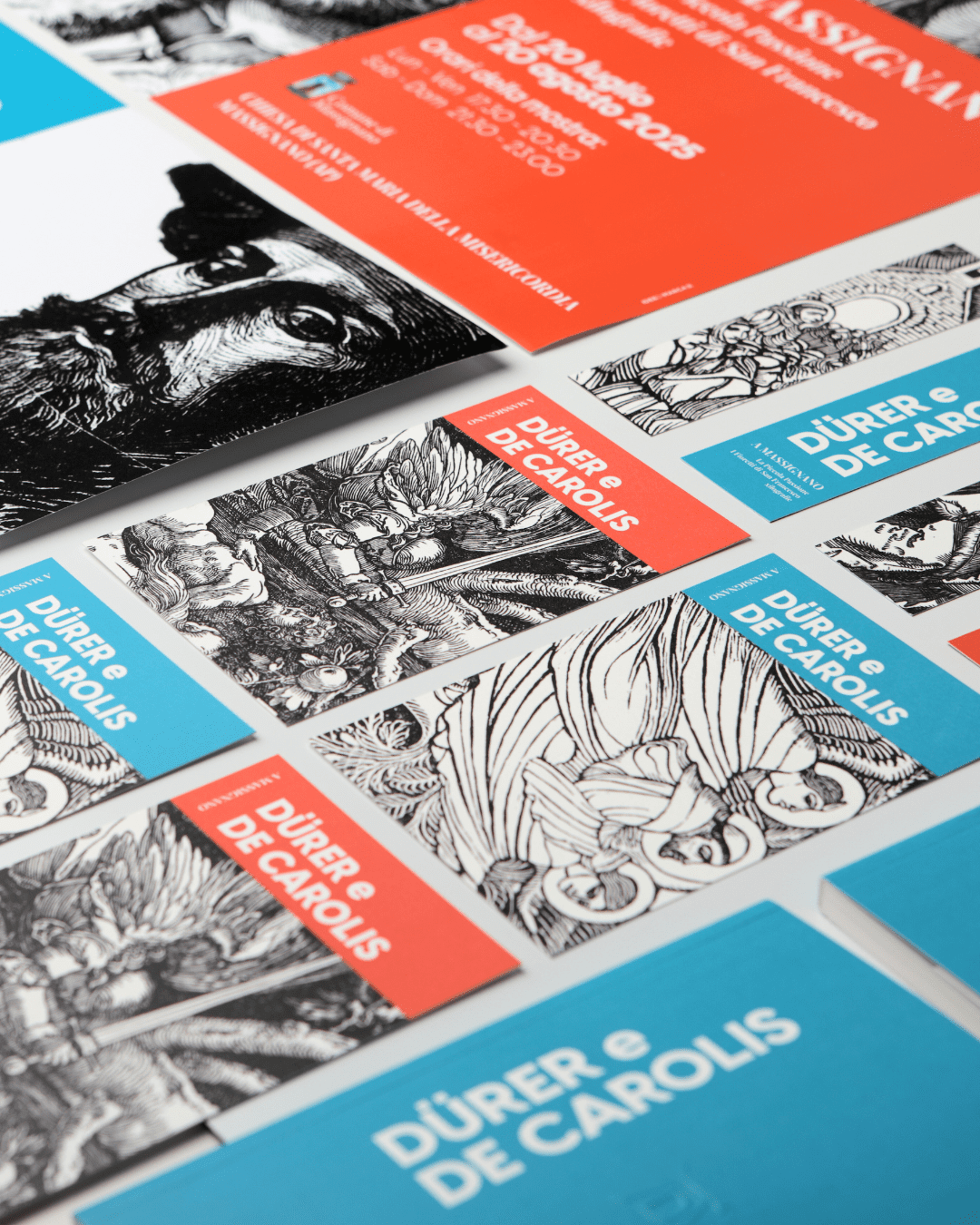 locandine, segnalibri, cartoline e il catalogo ufficiale della mostra d'arte durer de carolis massignano
